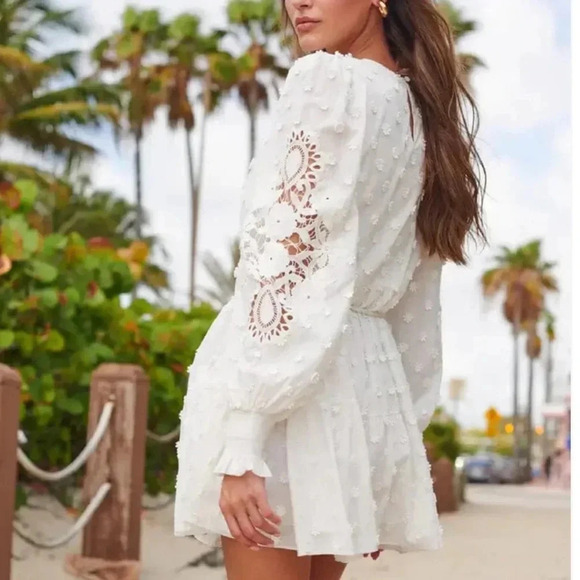 Cami NYC Carolina Floral Applique White Long Sleeve Mini Dress Size Small - Picture 2 of 16